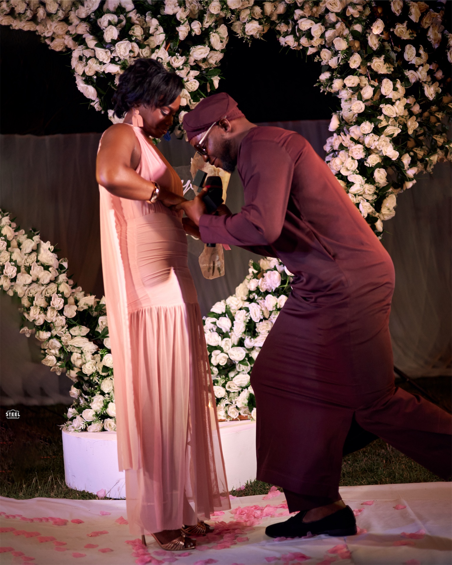 Olumuyiwa proposing to Olaide